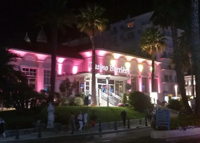 빌라 Madysan Climatisee St Aygulf, Piscine Privee, 900m De La *